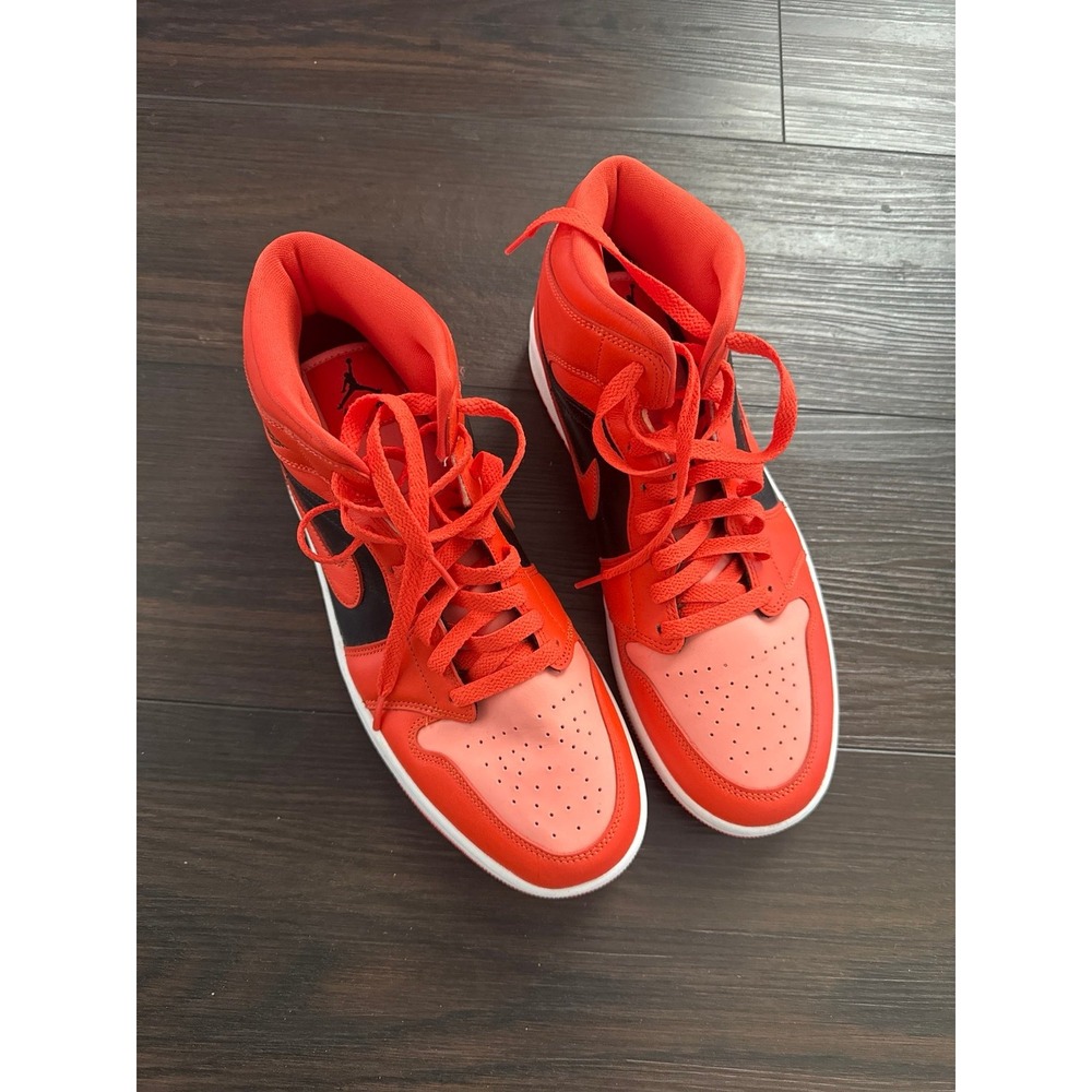 Nike Air Jordan 1 Mid SE "Rush Orange" sneakers - Picture 1 of 7
